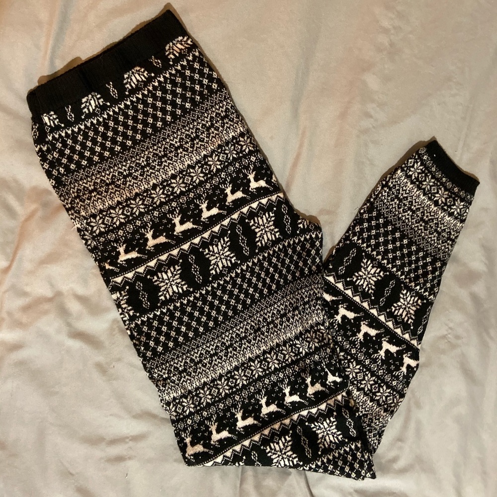 Black/White Winter Sweater Leggings